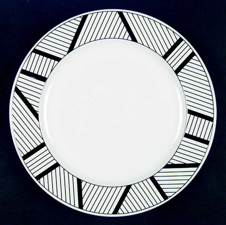 Cross Currents Dinner Plate by Studio Nova-1