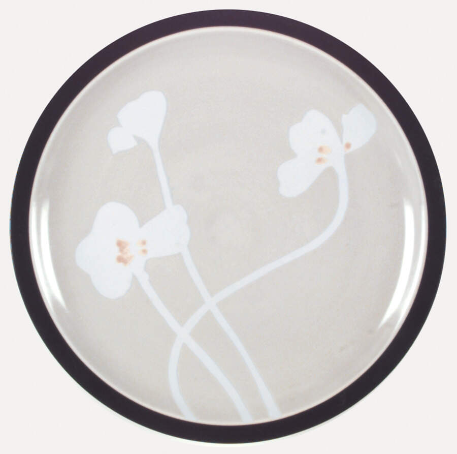 Flower Arrangement Dinner Plate by Studio Nova-1