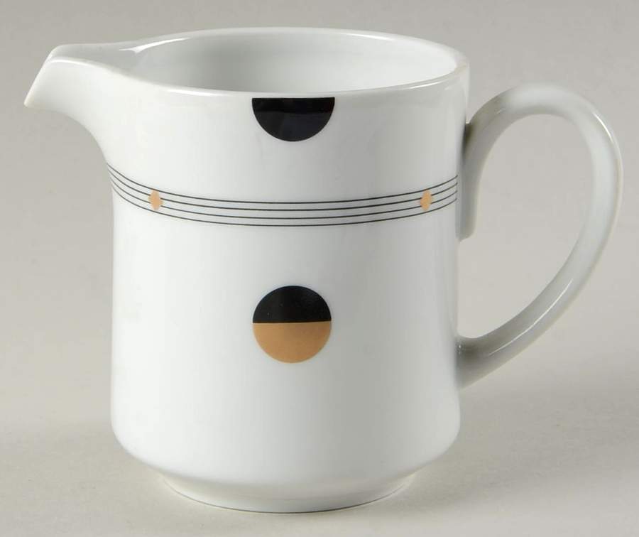 Footlights Creamer by Studio Nova-1