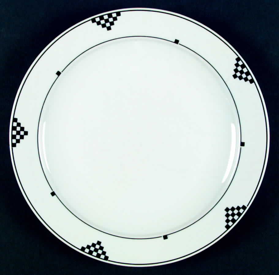 Herald Square Black Dinner Plate by Studio Nova-1