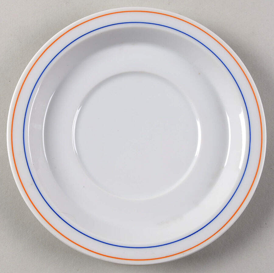 Hi Fi Saucer by Studio Nova-1