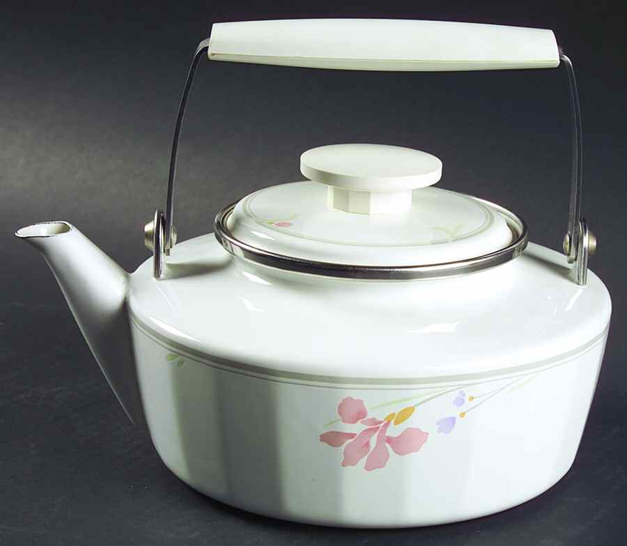 Iris Mist Metal Kettle & Lid by Studio Nova-1