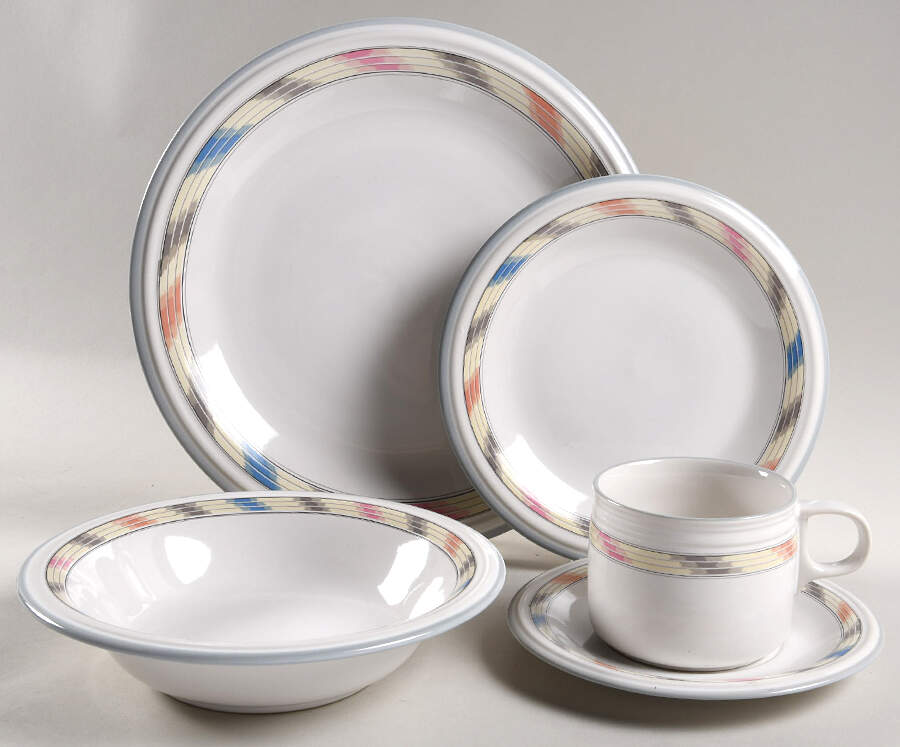Mesa 5 Piece Place Setting by Studio Nova-1