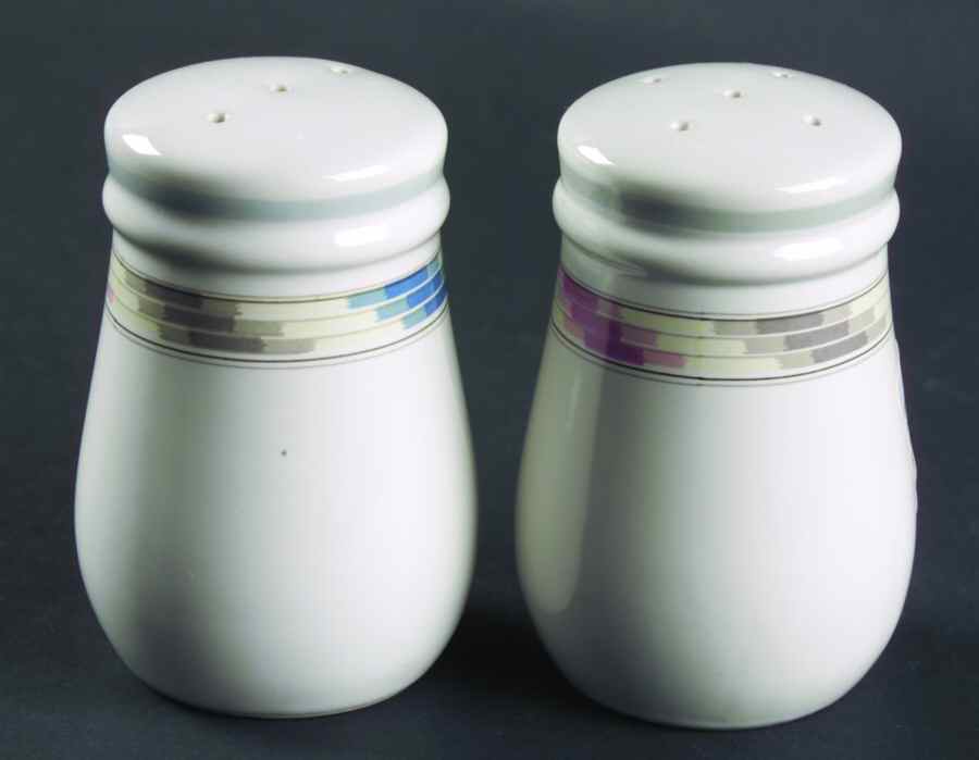 Mesa Salt & Pepper Set by Studio Nova-1