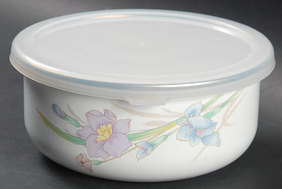 Gabriele (New Gabriele) Bowl-Metal 5 7/8"  with Plastic Lid by Studio Nova-1