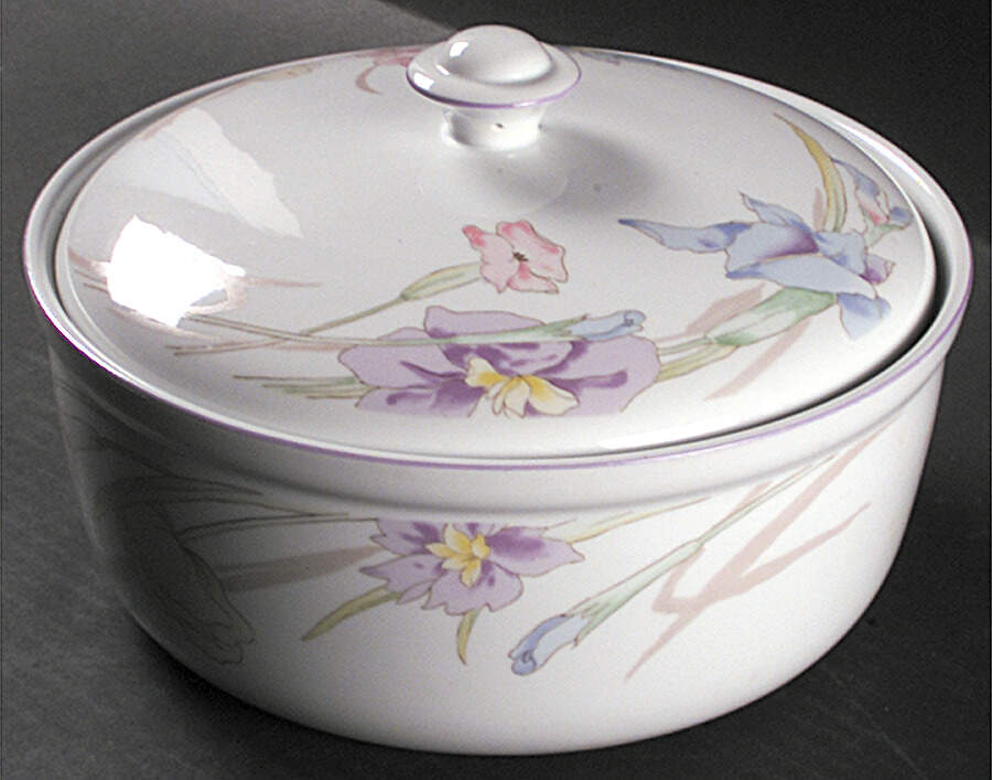 Gabriele (New Gabriele) 3 Quart Round Covered Casserole by Studio Nova-1