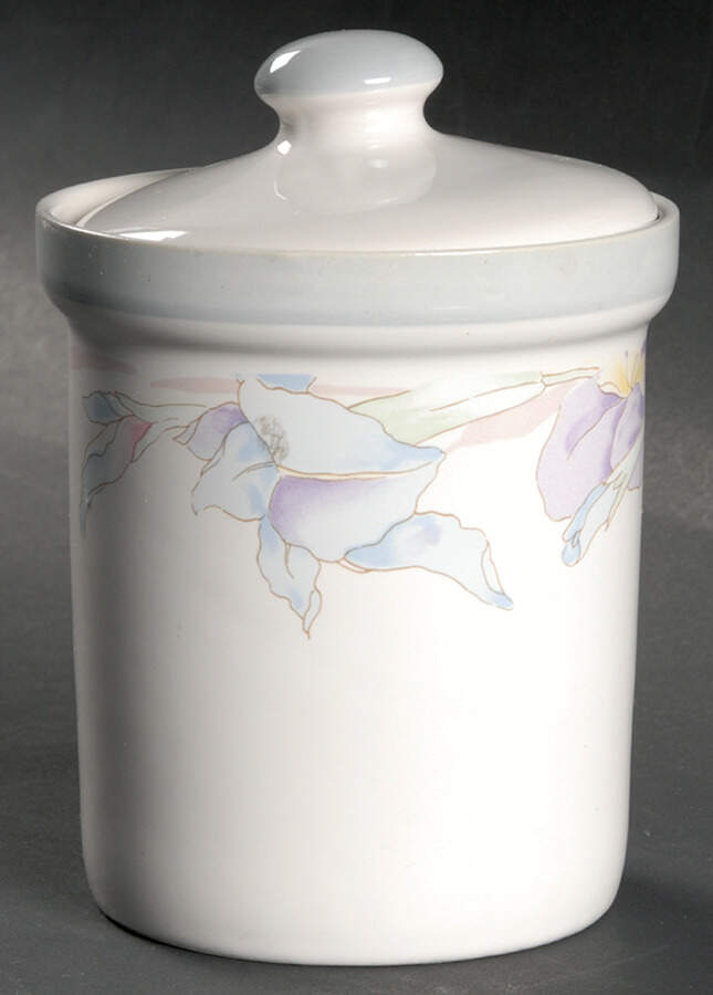 Gabriele (New Gabriele) Small Canister & Lid by Studio Nova-1