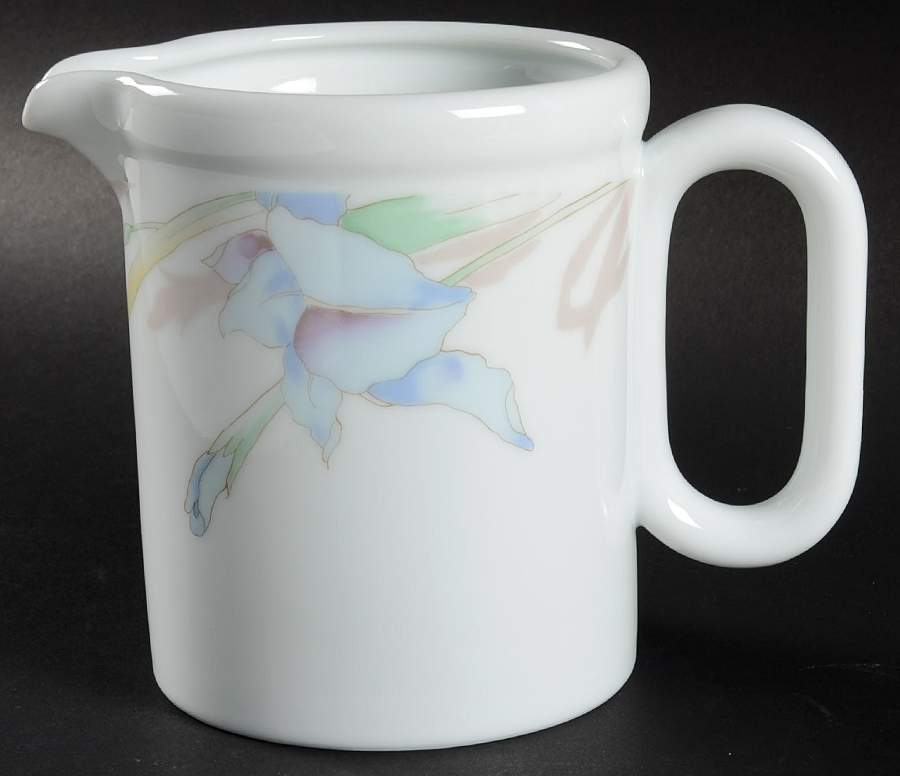 Gabriele (New Gabriele) 32 Oz Pitcher by Studio Nova-1