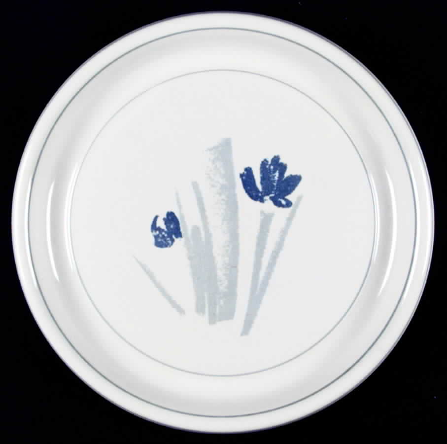 Sweet Talk Dinner Plate by Studio Nova-1
