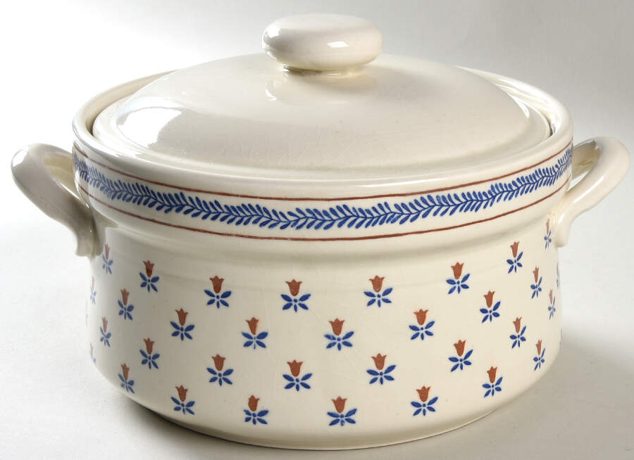 Country Field 2 Qt Round Covered Casserole by Sanyei-1