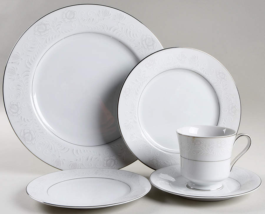 Caprice (Japan) 5 Piece Place Setting by Society (Japan)-1