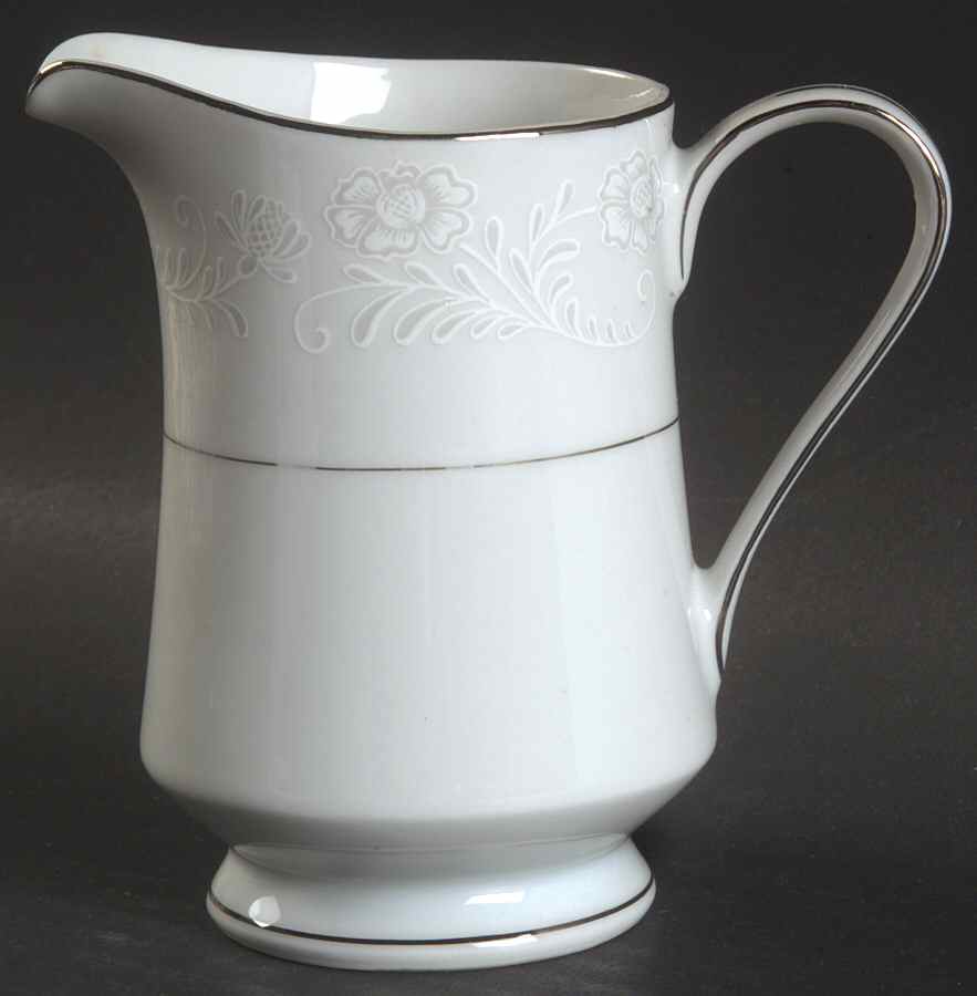 Caprice (Japan) Creamer by Society (Japan)-1
