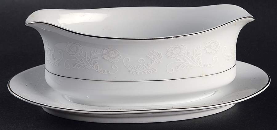 Caprice (Japan) Gravy Boat with Attached Underplate by Society (Japan)-1
