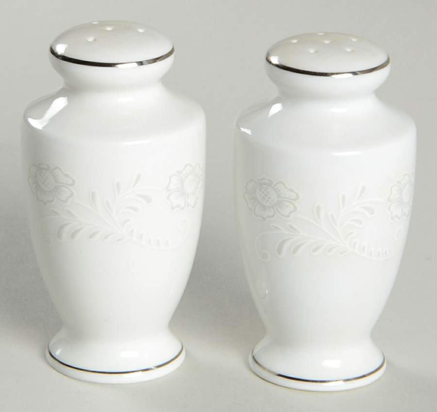Caprice (Japan) Salt & Pepper Set by Society (Japan)-1