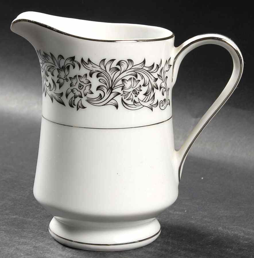 Elegance (Japan) Creamer by Society (Japan)-1
