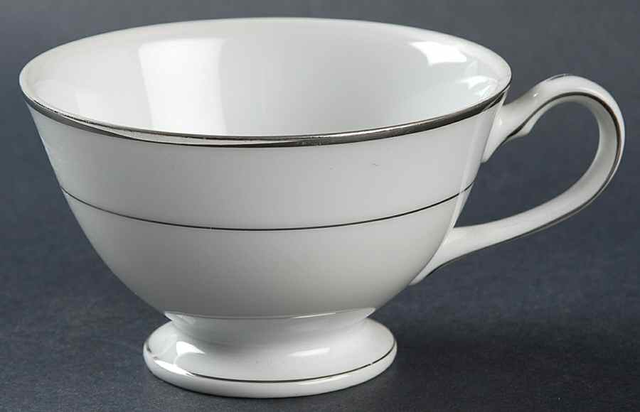 Simplicity (Japan) Footed Cup by Society (Japan)-1