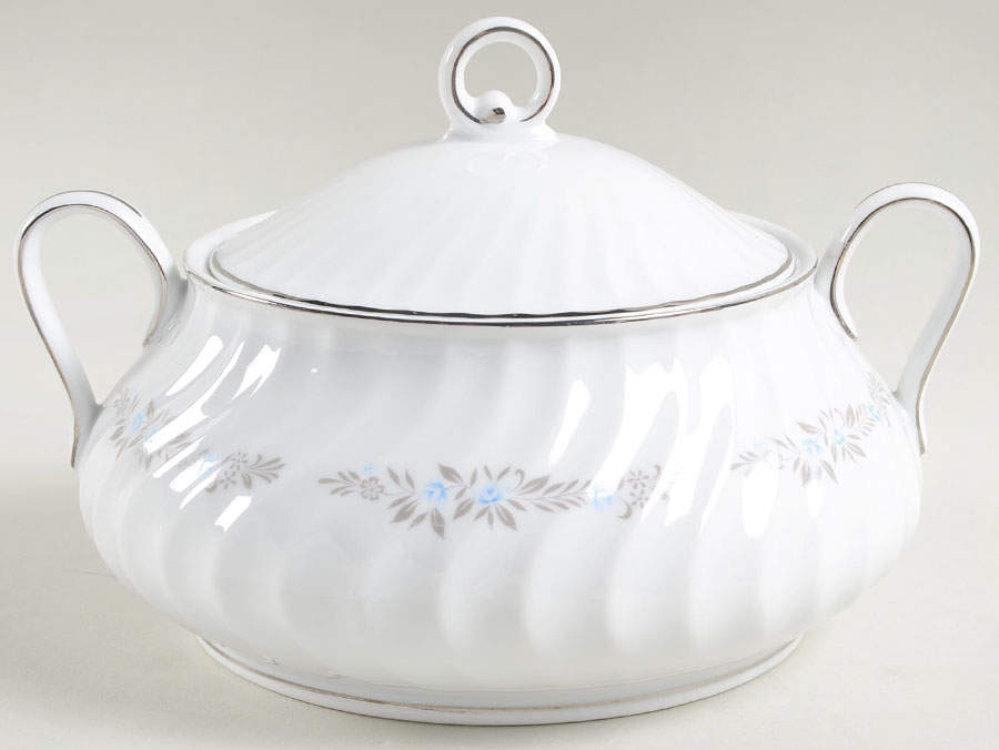 Spring Classic (Japan) Round Covered Vegetable by Society (Japan)-1