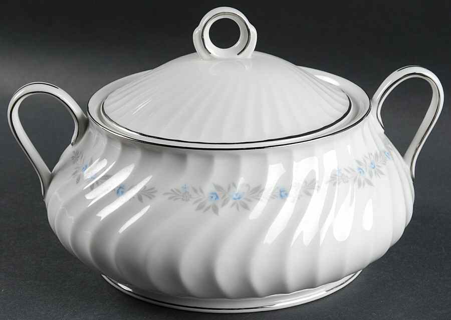Spring Classic (Japan) Round Covered Vegetable by Society (Japan)-1
