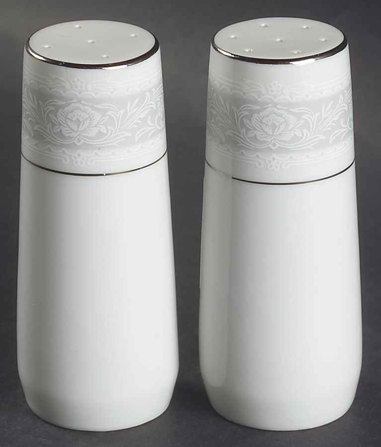 Stream Salt & Pepper Set by Sone-1