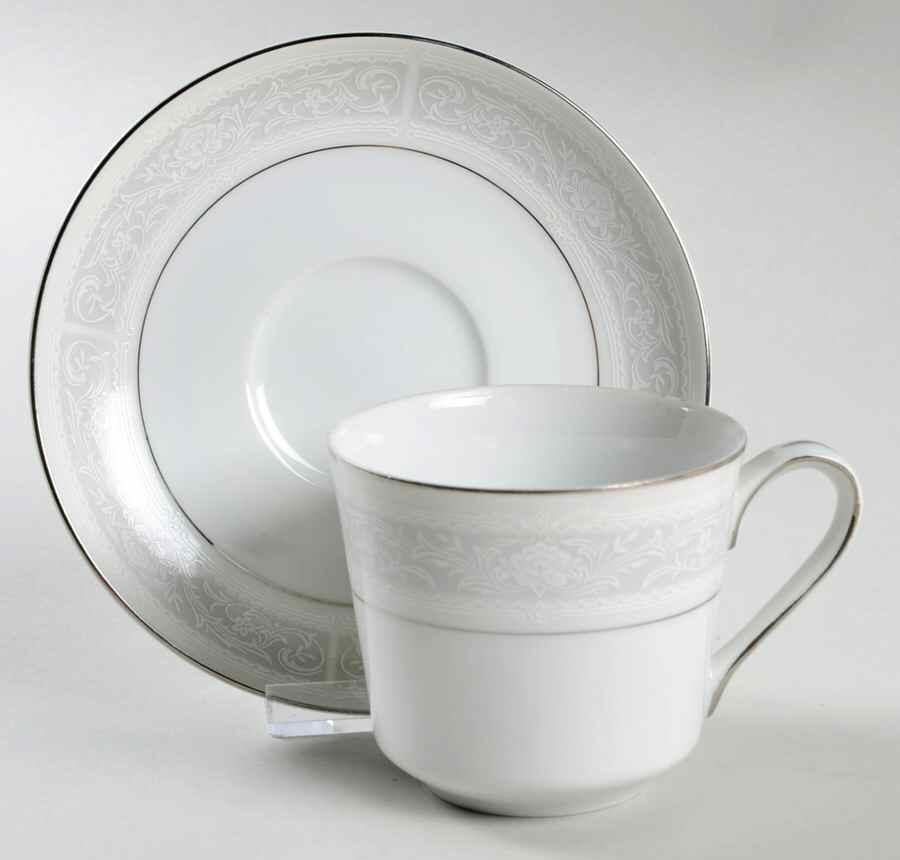 Stream Flat Cup & Saucer Set by Sone-1