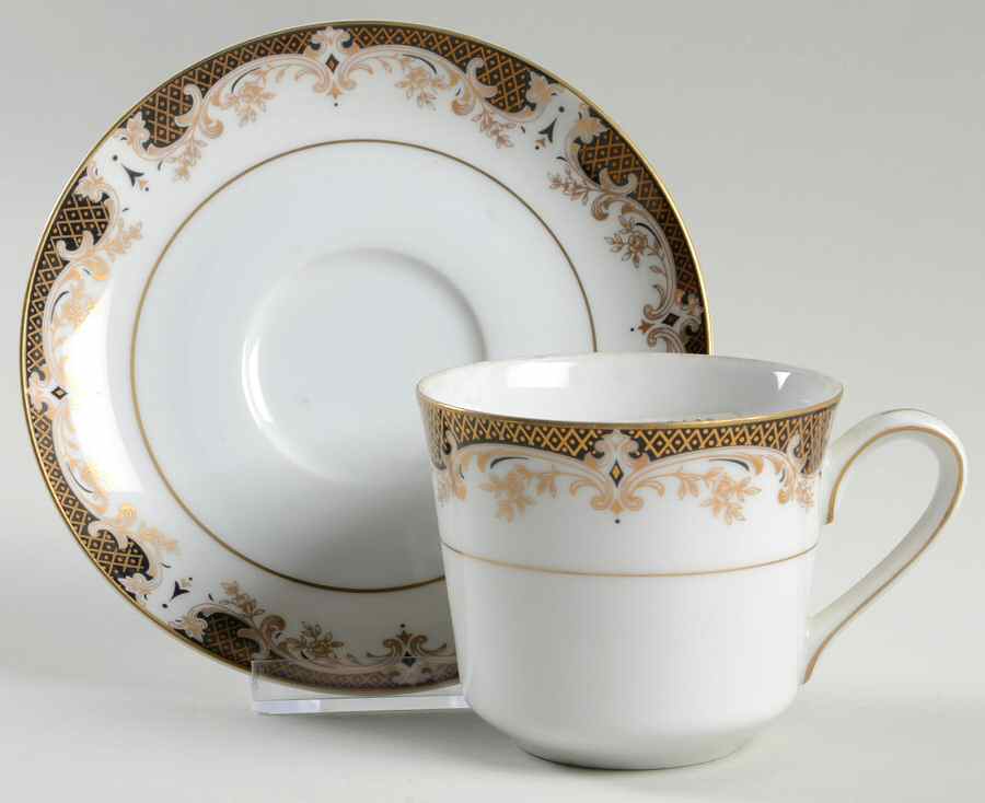 2477 Flat Cup & Saucer Set by Sone-1