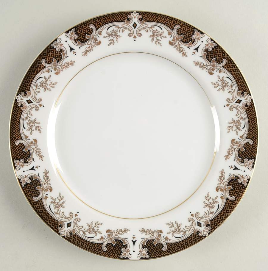 2477 Luncheon Plate by Sone-1