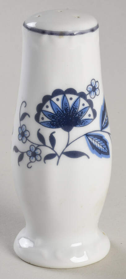 3318 Salt Shaker by Sone-1