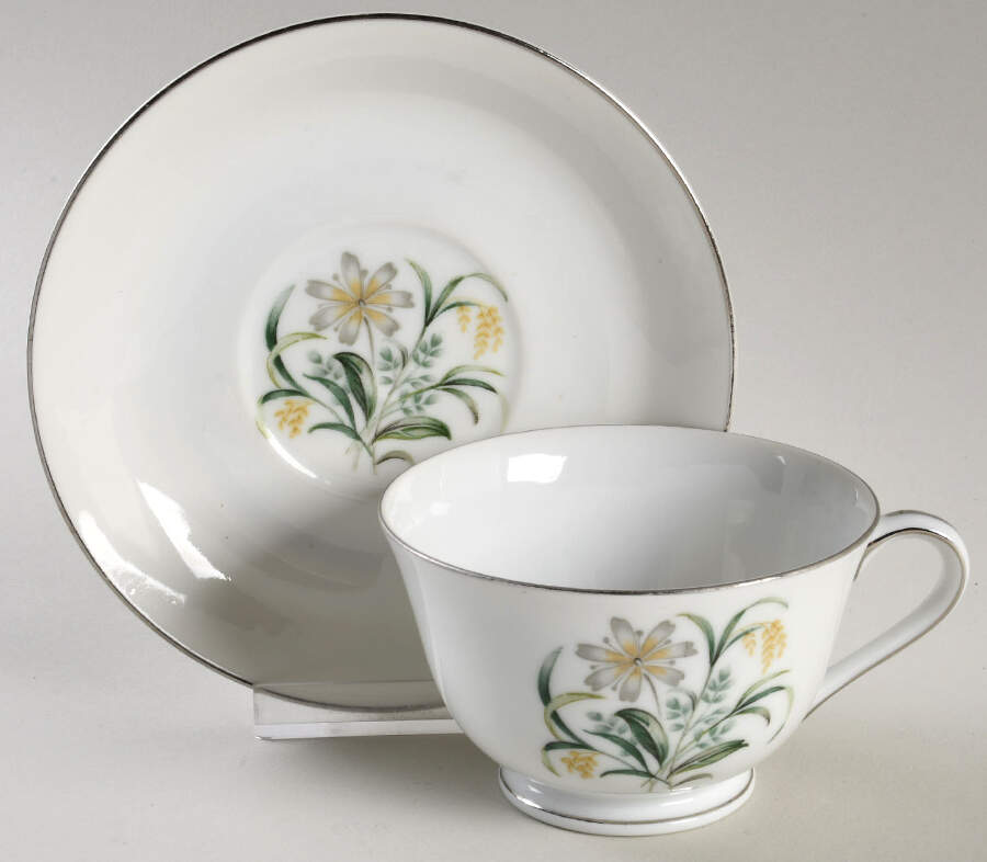 6027 Footed Cup & Saucer Set by Sone-1
