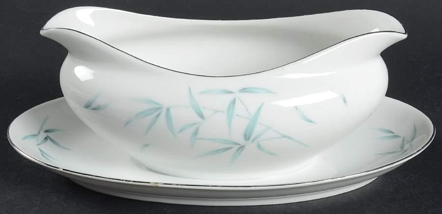 Bamboo Gravy Boat with Attached Underplate by Sone-1