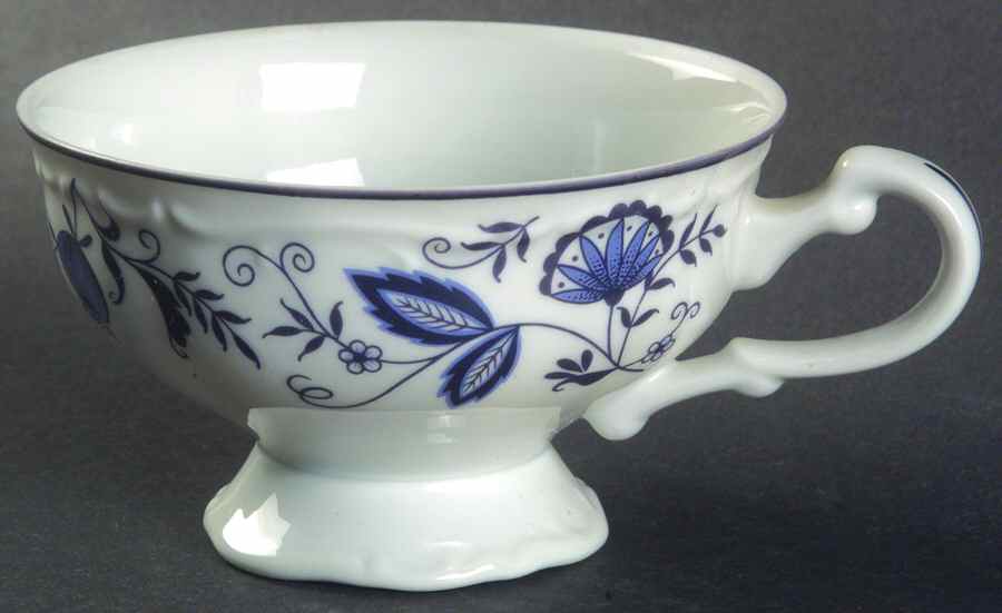 Blue Onion Footed Cup by Sone-1