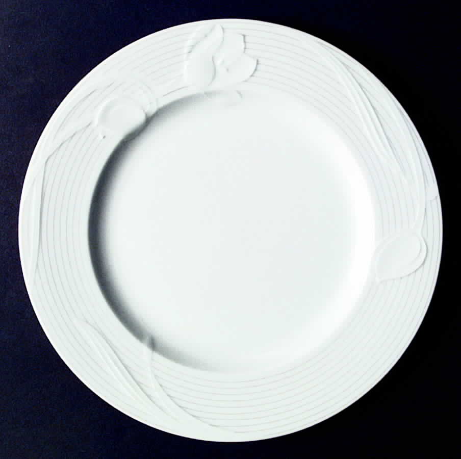 Calais White Dinner Plate by Sone-1