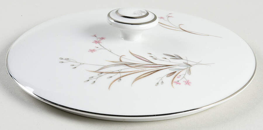 Capri Lid for Round Vegetable by Sone-1