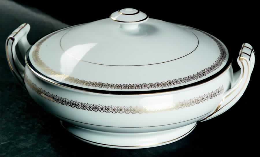 Kent Round Covered Vegetable by Sone-1