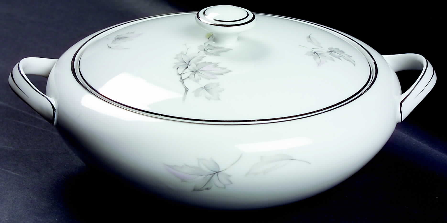 Maple Round Covered Vegetable by Sone-1
