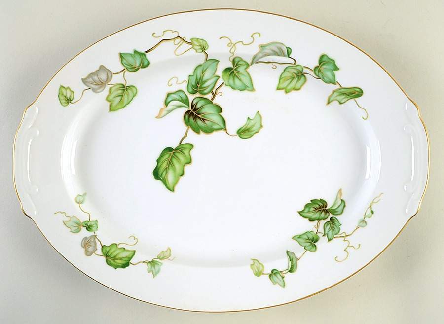 Moss Ivy 14" Oval Serving Platter by Sone-1
