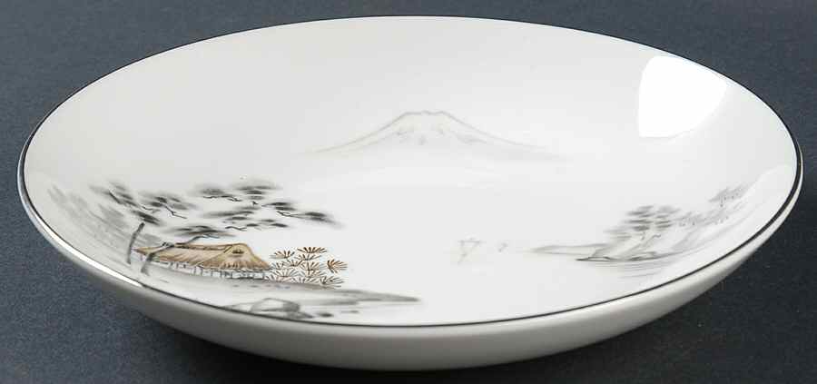 Mt. Fuji Coupe Shape Coupe Soup Bowl by Sone-1