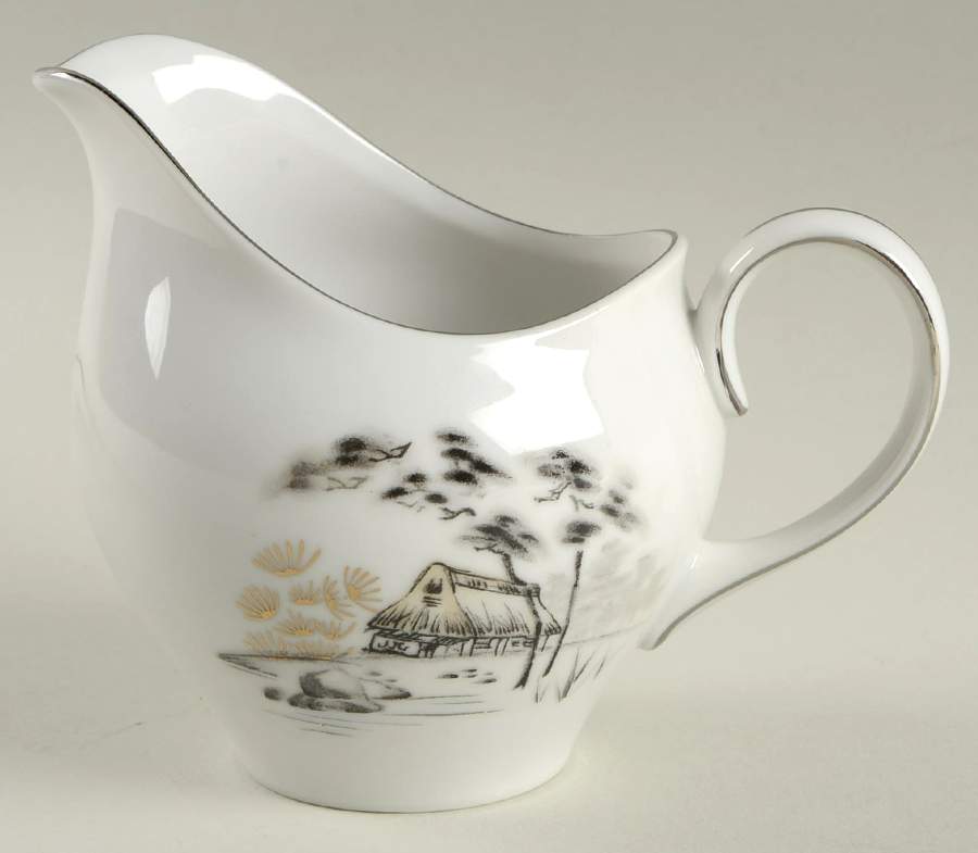 Mt. Fuji Coupe Shape Creamer by Sone-1