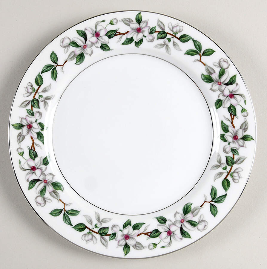 Pamela (Platinum Trim) Salad Plate by Sone-1