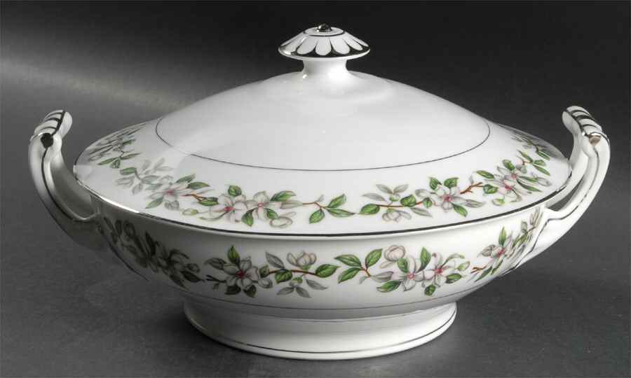Pamela (Platinum Trim) Round Covered Vegetable by Sone-1