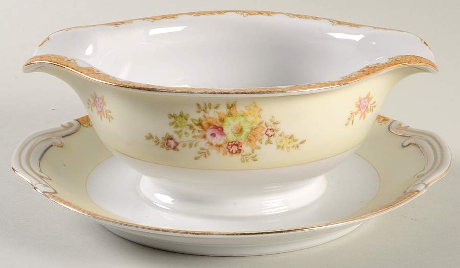 SON13 Gravy Boat with Attached Underplate by Sone-1