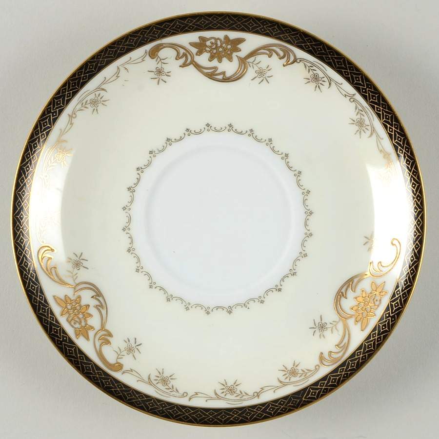 826 Saucer by Sone-1