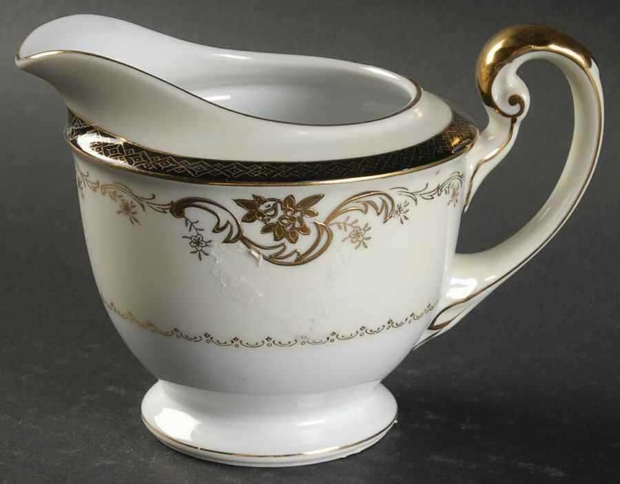 826 Creamer by Sone-1