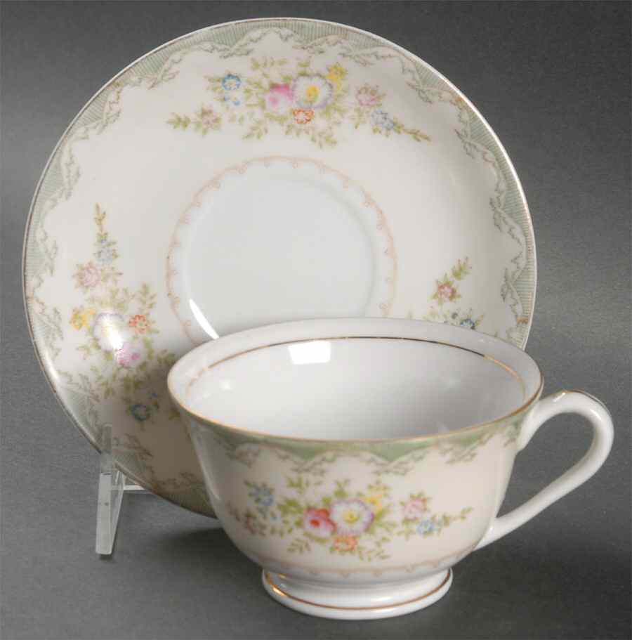 SON9 Footed Cup & Saucer Set by Sone-1