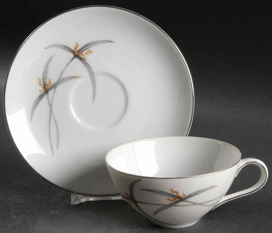 Wheat Leaf Flat Cup & Saucer Set by Sone-1