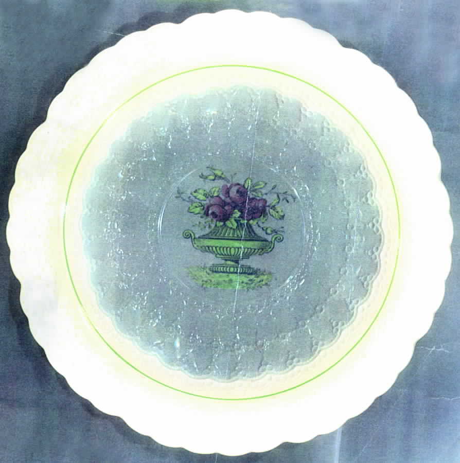 2-8188 Saucer by Spode-1