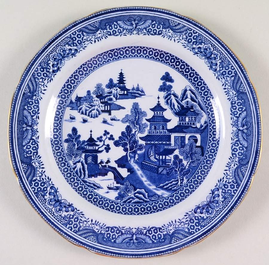 Queen Charlotte (Scalloped, Gold Trim) Luncheon Plate by Spode-1