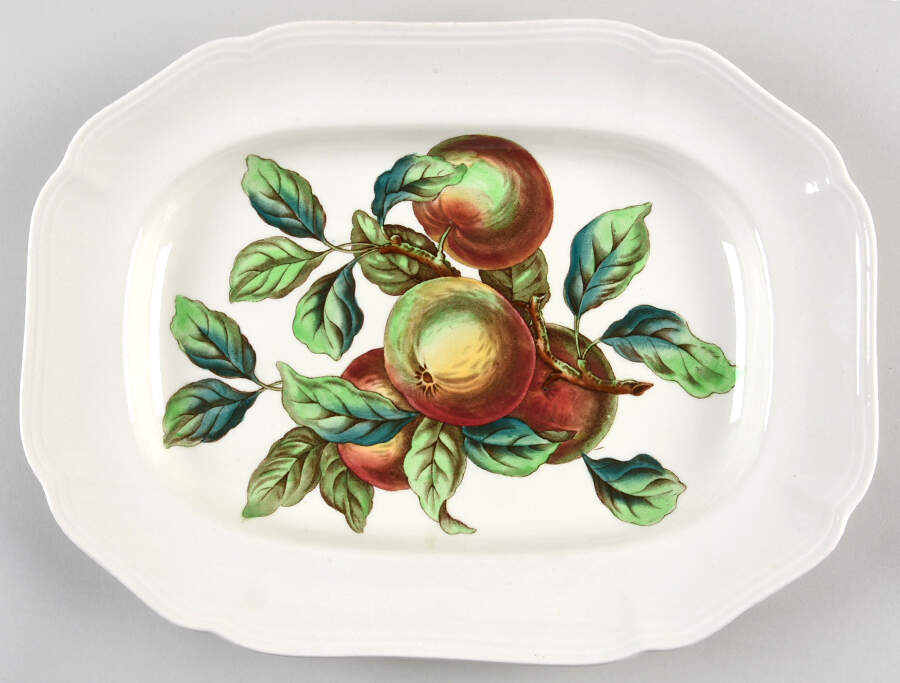 Apple 12" Oval Serving Platter by Spode-1