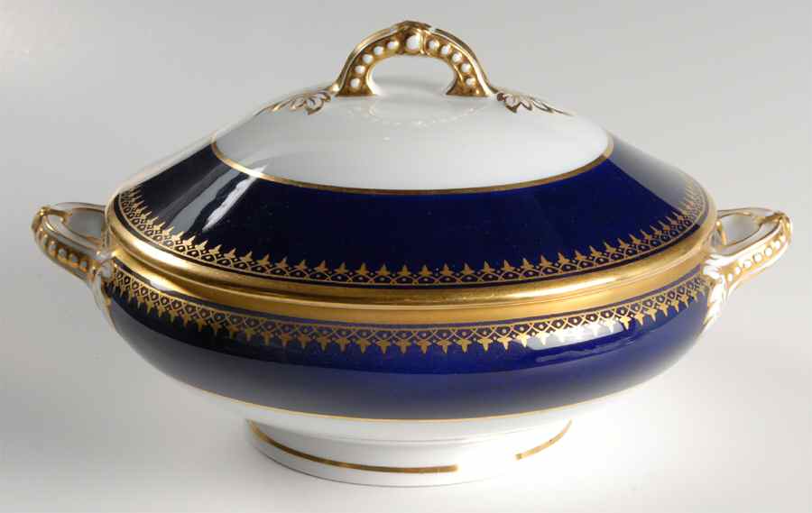 Arcadia Round Covered Vegetable by Spode-1