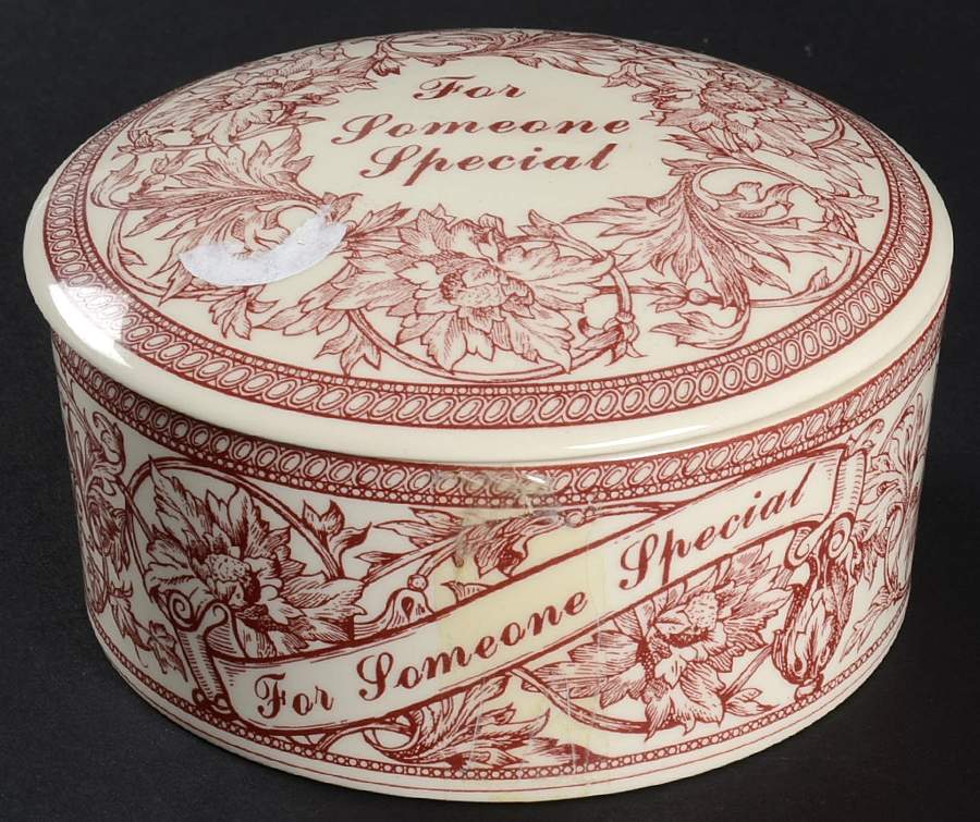 Archive Collection Cranberry 4" Round Box & Lid by Spode-1