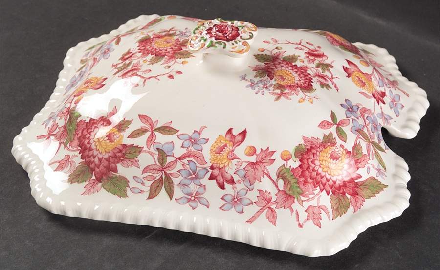 Aster Red (Gadroon) Lid for Tureen by Spode-1